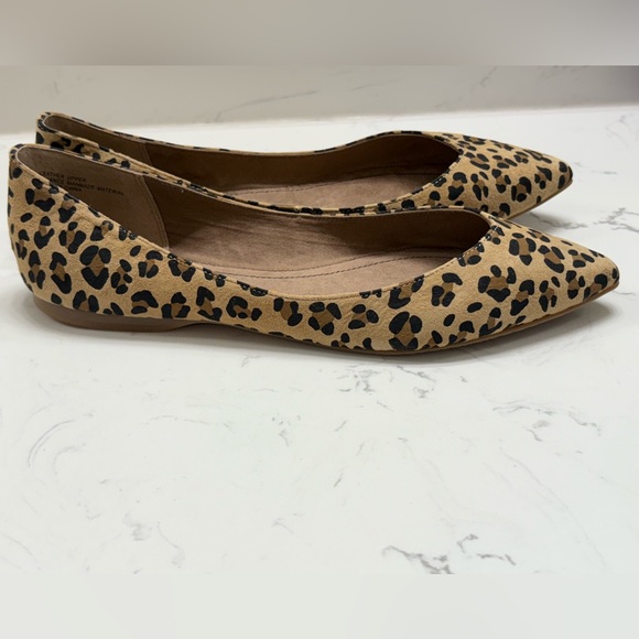 Nordstrom BP Point Toe Flats  Leopard Print  size 8.5 NWT - Picture 2 of 6